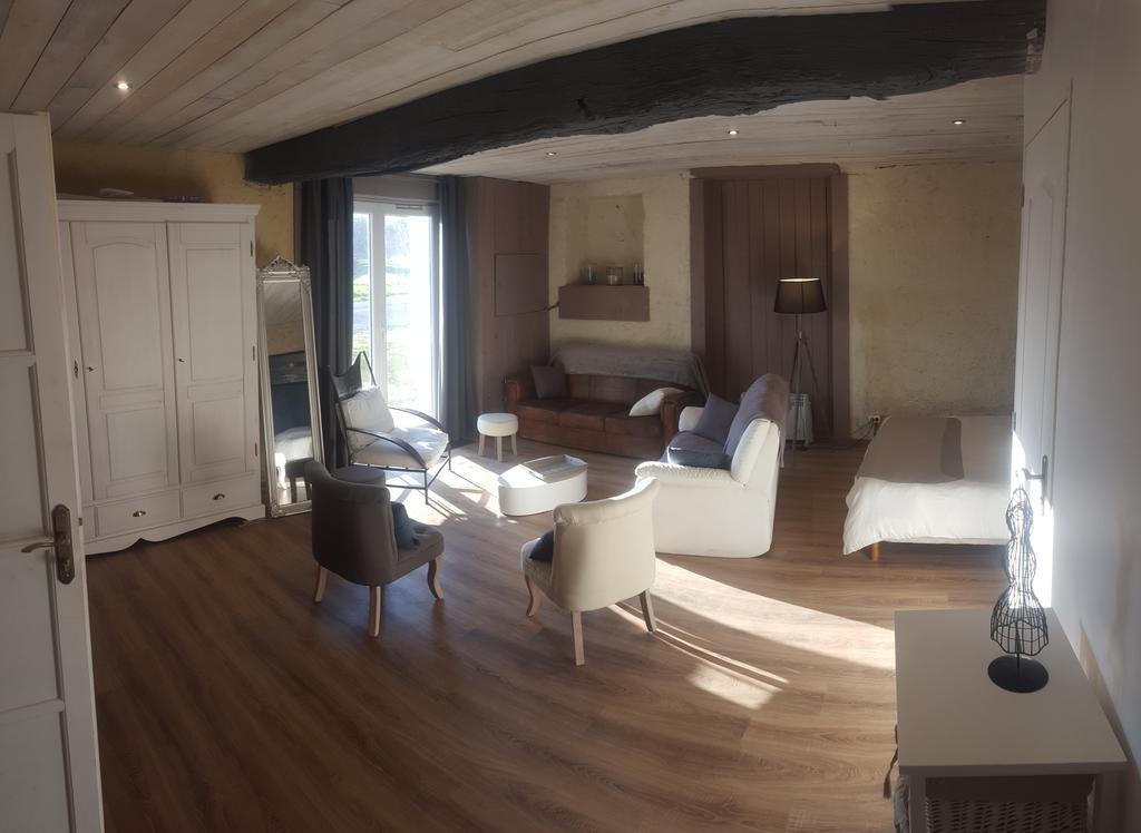 Domaine De L'Etanchet Hotel Saint-Hilaire-le-Vouhis Luaran gambar